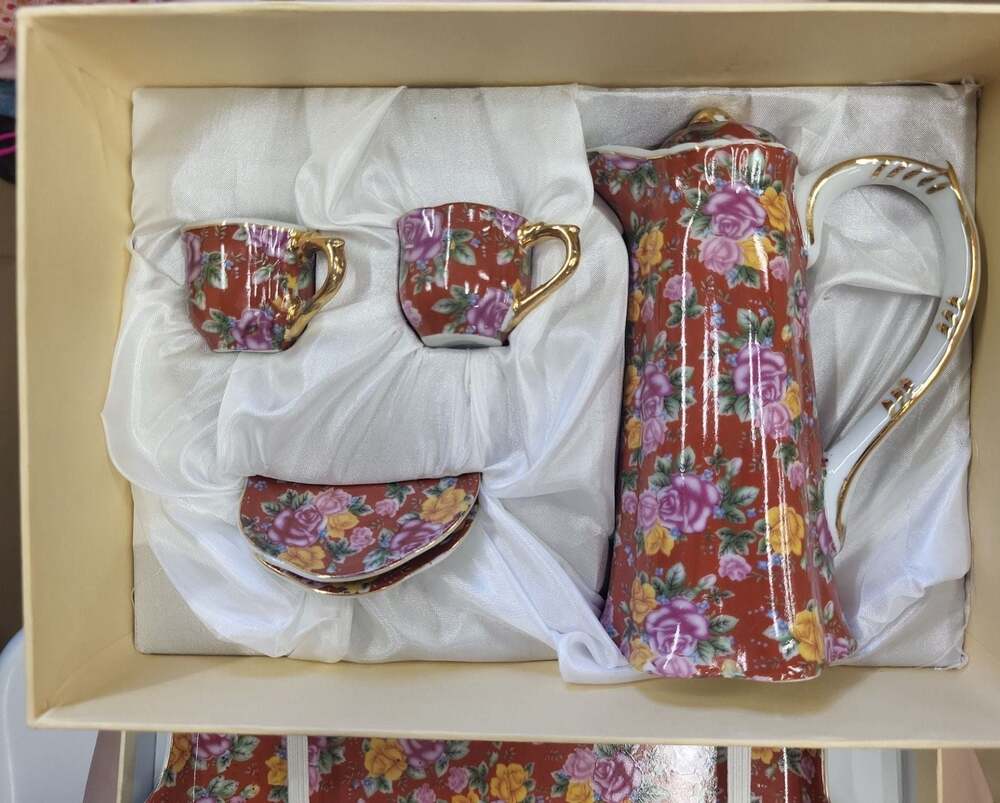 Jay & Sons Mini Floral Tea Set w/ Serving Tray